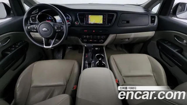 Kia Carnival — интерьер