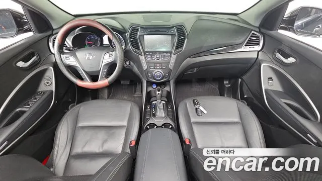 Hyundai Santa Fe — интерьер