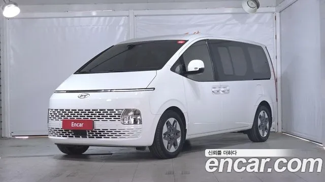 Hyundai Staria