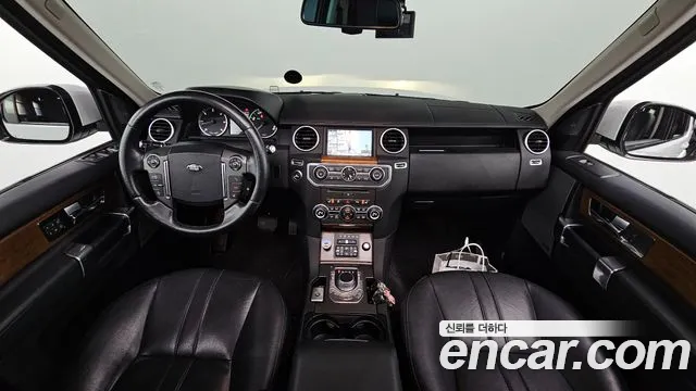 Land Rover Discovery — интерьер