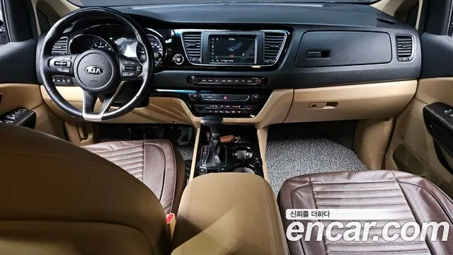 Kia Carnival — интерьер