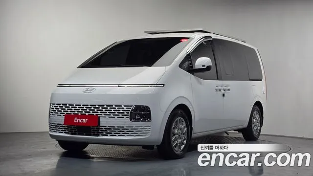 Hyundai Staria