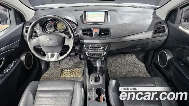 Renault Korea SM3 — интерьер