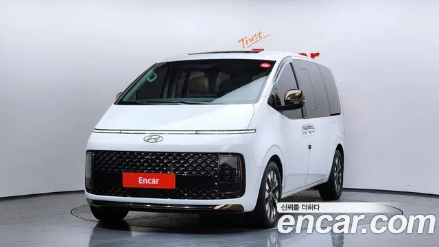 Hyundai Staria