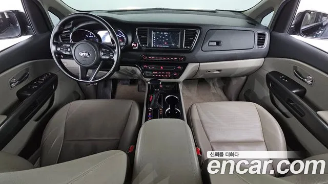 Kia Carnival — интерьер