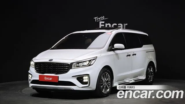 Kia Carnival — экстерьер