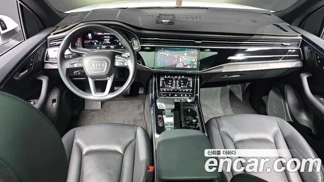 Audi Q7 — интерьер