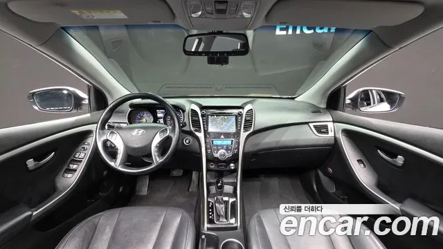 Hyundai i30 — интерьер