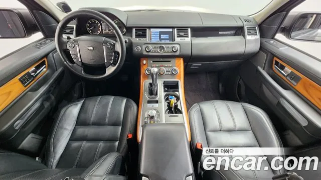 Land Rover Range Rover Sport — интерьер