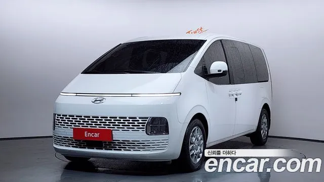 Hyundai Staria