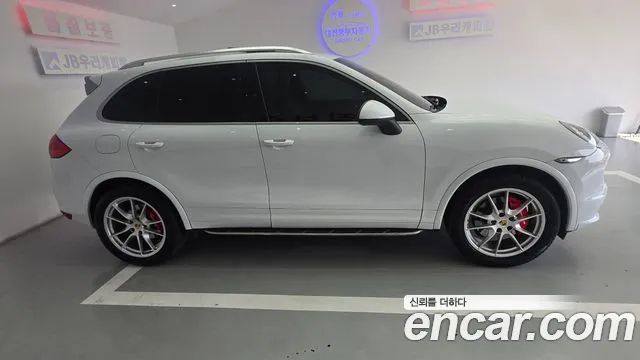 Porsche Cayenne — интерьер