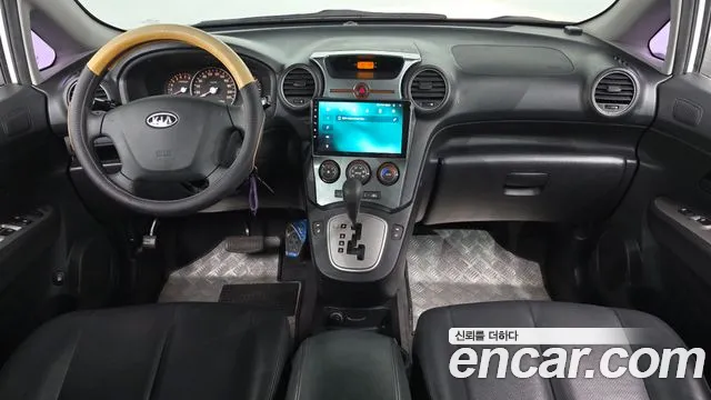Kia Carens — интерьер
