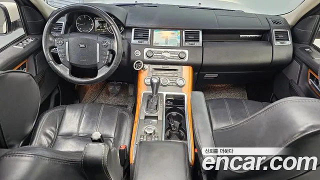 Land Rover Range Rover Sport — интерьер