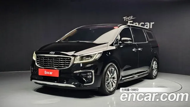 Kia Carnival — экстерьер