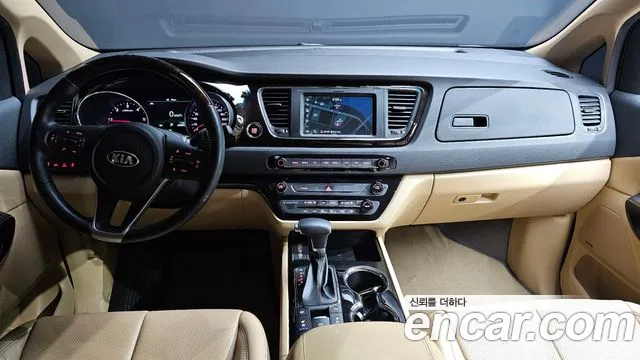 Kia Carnival — интерьер