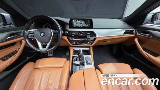 BMW 5 серия — интерьер