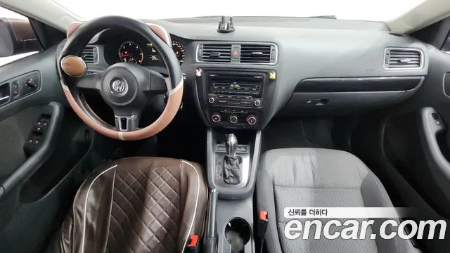 Volkswagen Jetta — интерьер