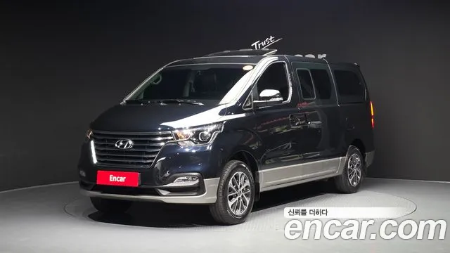 Hyundai Starex