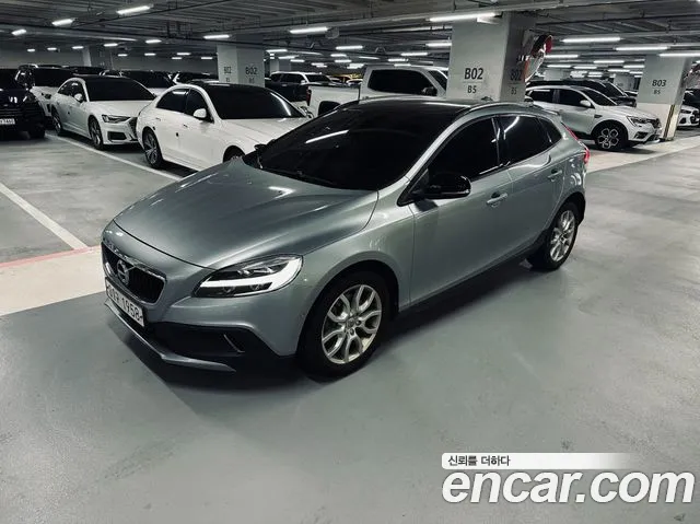 Volvo V40