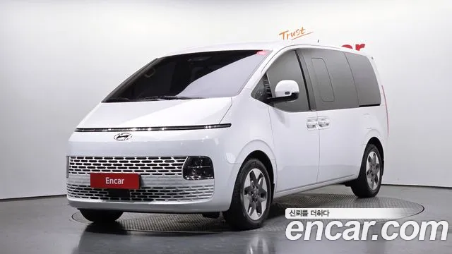 Hyundai Staria