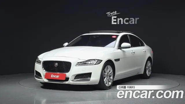 Jaguar XF