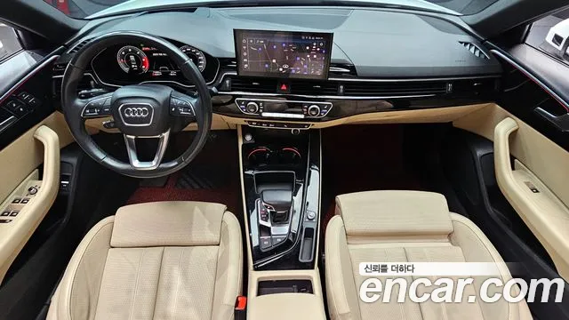 Audi A4 — интерьер