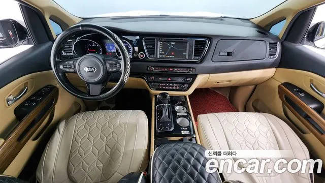 Kia Carnival — интерьер