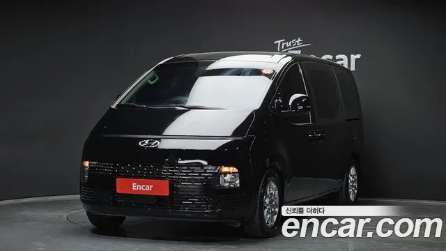Hyundai Staria