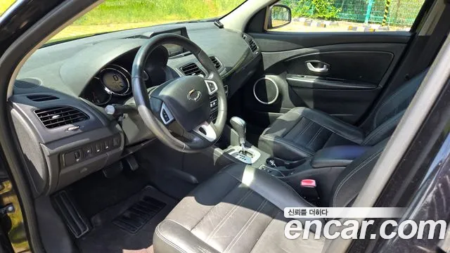 Renault Korea SM3 — интерьер