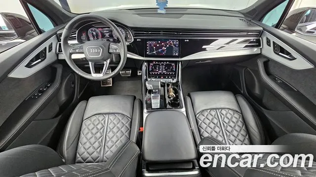 Audi Q7 — интерьер