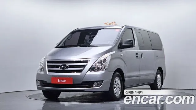 Hyundai Starex