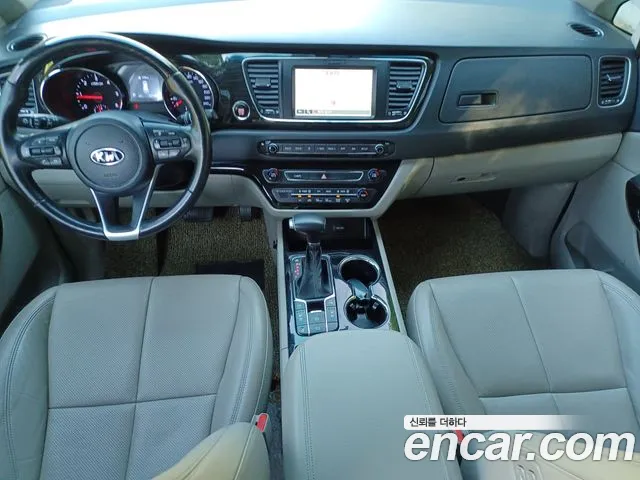 Kia Carnival — интерьер