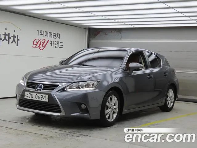 Lexus CT200h