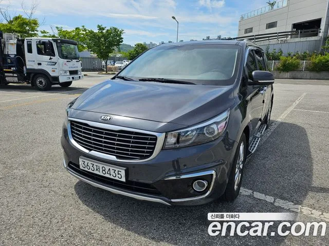 Kia Carnival — экстерьер