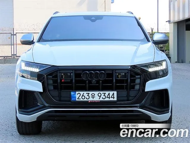 Audi SQ8