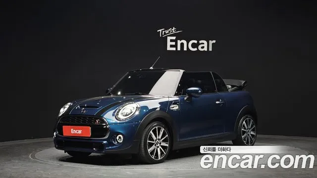 MINI Cooper Convertible