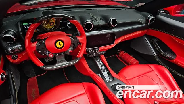 Ferrari Portofino — интерьер