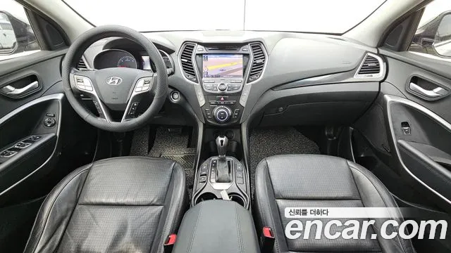 Hyundai Santa Fe — интерьер