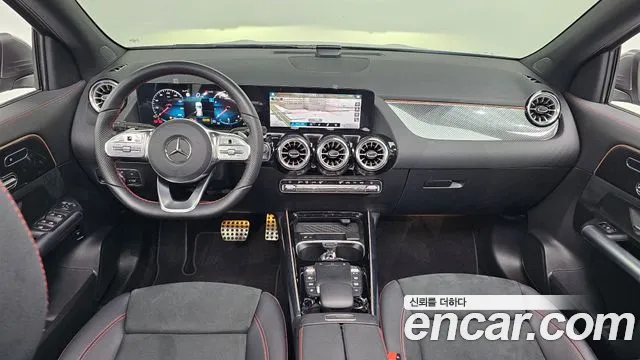 Mercedes-Benz GLA-класс — интерьер
