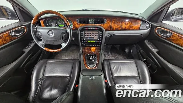Jaguar XJ-8 — интерьер