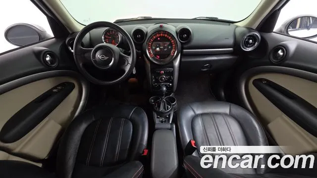 MINI Countryman — интерьер