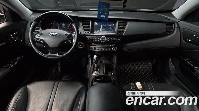 Kia K9 — интерьер