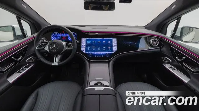 Mercedes-Benz EQE — интерьер