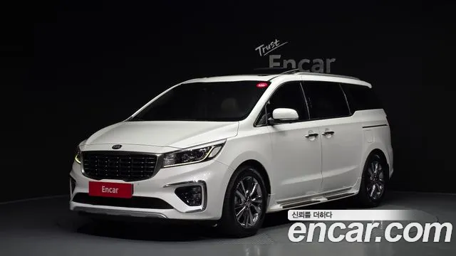 Kia Carnival — экстерьер