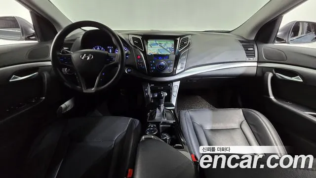 Hyundai i40 — интерьер