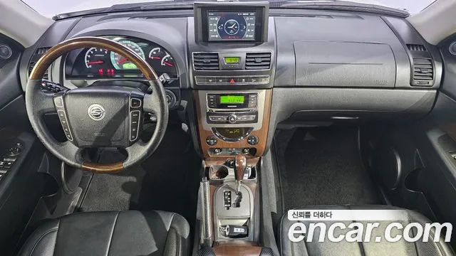 KG Mobility Rexton — интерьер