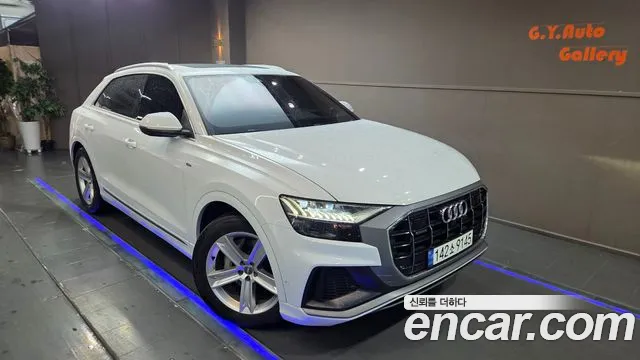 Audi Q8