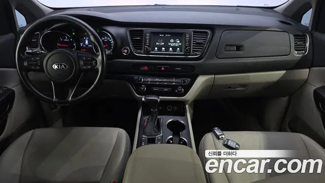 Kia Carnival — интерьер