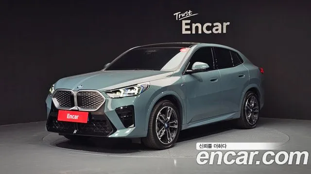 BMW iX2