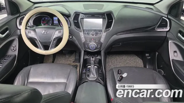 Hyundai Santa Fe — интерьер